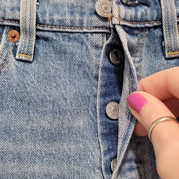 Snoopy Levis 501 Yellow Tag Button Fly Shorts Size 26 - Picture 2 of 13